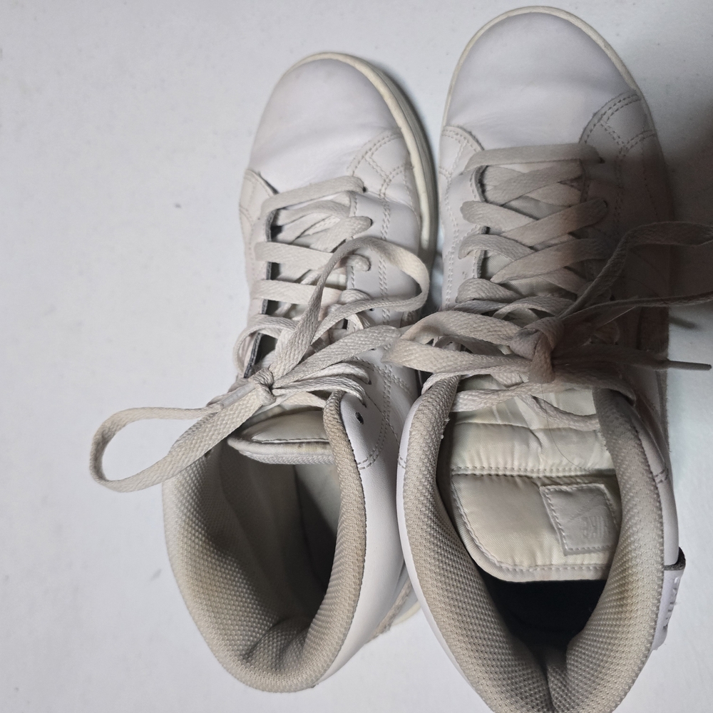 Nike‎ White High-Top Sneakers
